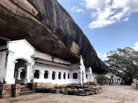 Golden Temple of Dambulla-3